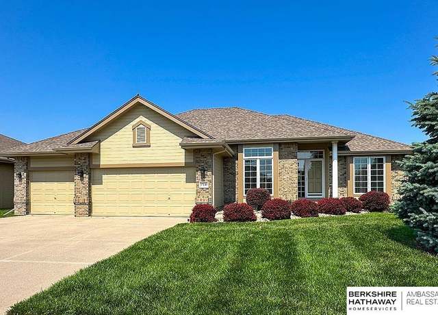 Property at 17140 Franklin Dr, Omaha, NE 68118, 4 beds, 3 baths