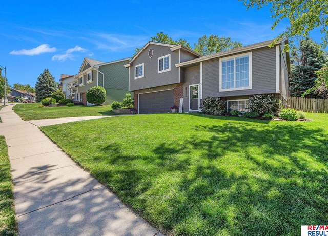 Property at 16709 Washington St, Omaha, NE 68135, 3 beds, 2 baths