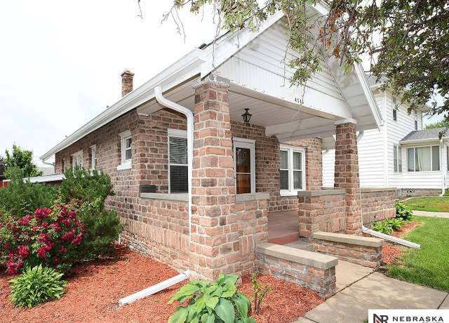 Property at 4540 S 41st St, Omaha, NE 68107, 5 beds, 2.5 baths