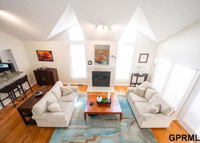 Property at 10779 Berry Plz, Omaha, NE 68127, 2 beds, 3 baths