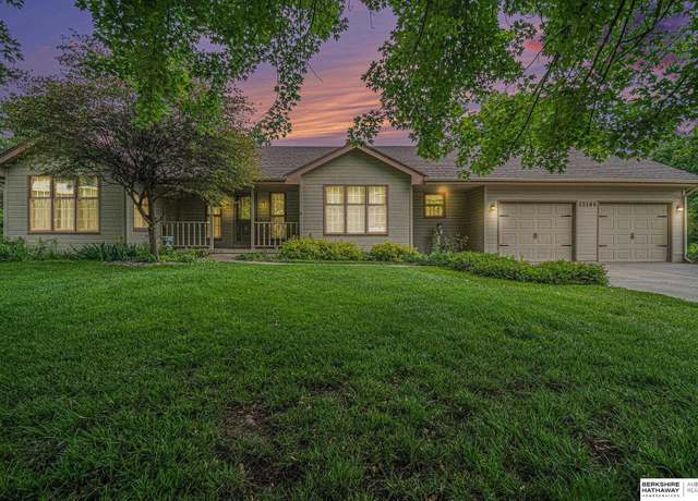 Property at 22108 Trailridge Blvd, Elkhorn, NE 68022, 3 beds, 2 baths