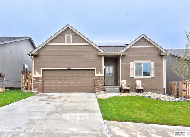 Property at 14562 Potter Cir, Bennington, NE 68007, 4 beds, 3 baths