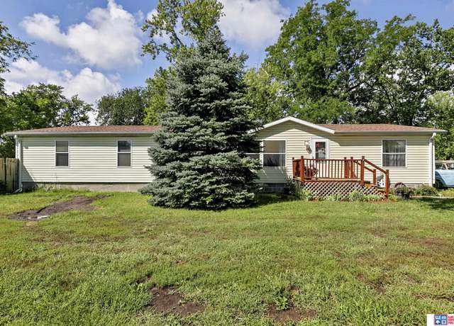 Property at 529 North St, Greenwood, NE 68366, 3 beds, 2 baths