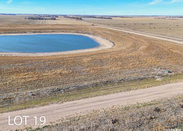 Property at 19 Bald Eagle Dr, Chapman, NE 68827