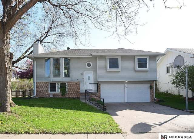 Property at 6115 S 115th St, Omaha, NE 68137, 4 beds, 2.5 baths