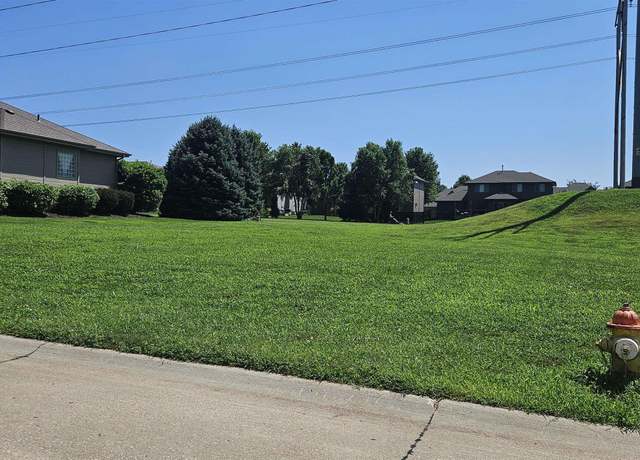 Property at 19607 Farnam St, Elkhorn, NE 68022