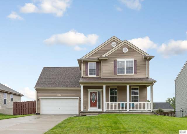 Property at 10627 S 110th Ave, Papillion, NE 68046, 4 beds, 2.5 baths