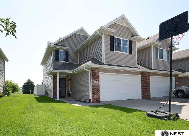 Property at 11210 N 144 St, Waverly, NE 68462, 3 beds, 2.5 baths