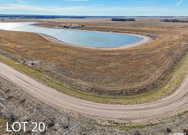 Property at 21 Bald Eagle Dr, Chapman, NE 68827