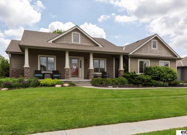 Property at 2729 N 178th St, Omaha, NE 68116, 4 beds, 3 baths