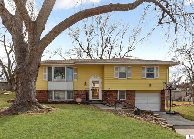 Property at 8745 O Cir, Omaha, NE 68127, 4 beds, 1.5 baths