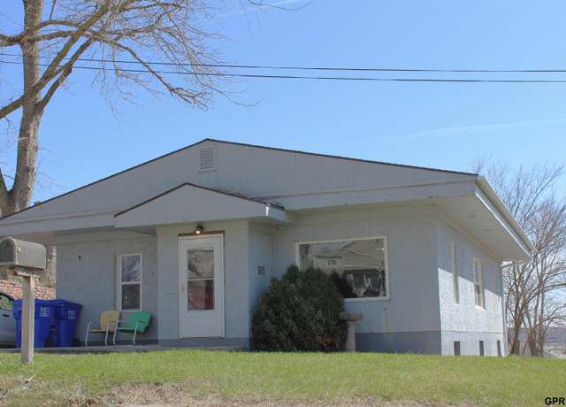 Property at 616 E Michigan St, Missouri Valley, IA 51555, 3 beds, 1 bath