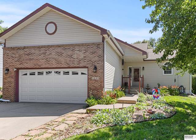 Property at 5020 Valley Forge Rd, Lincoln, NE 68521, 4 beds, 3 baths