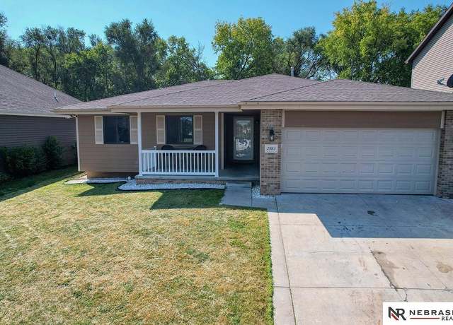 Property at 2983 W Peach St, Lincoln, NE 68522, 4 beds, 3 baths