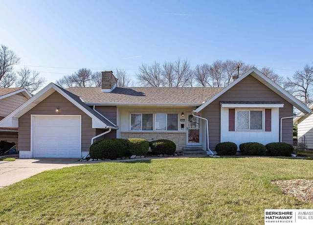 Property at 4609 Spring St, Omaha, NE 68106, 2 beds, 1.5 baths