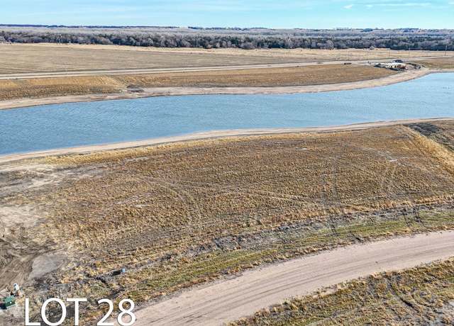 Property at 28 Bald Eagle Dr, Chapman, NE 68827