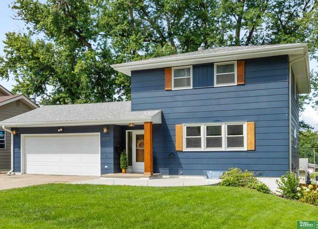 Property at 3060 S 48th Ave, Omaha, NE 68106, 4 beds, 3 baths