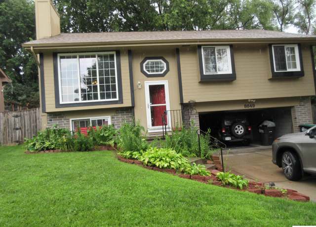 Property at 8849 North 81st Ave, Omaha, NE 68122, 3 beds, 2 baths