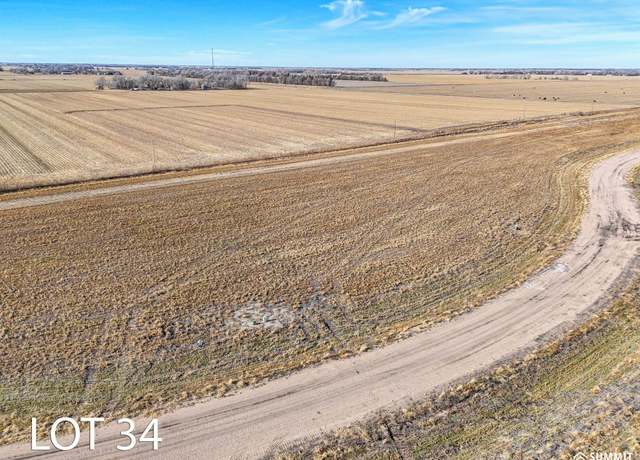 Property at 34 Bald Eagle Dr, Chapman, NE 68827