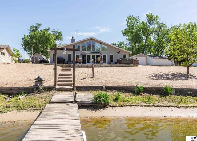 Property at S-1129 Platte Shore Dr, Fremont, NE 68025, 3 beds, 1.5 baths