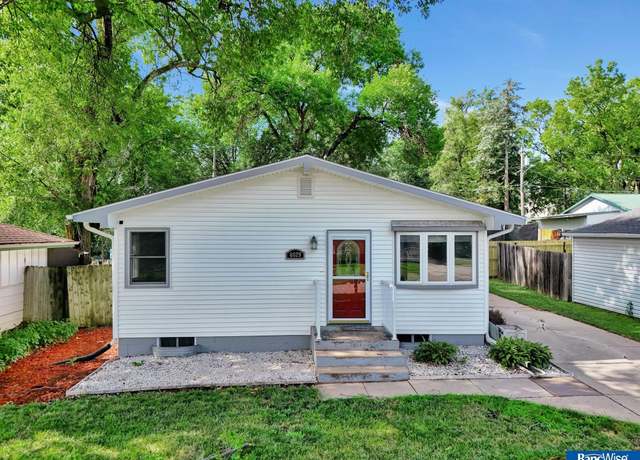 Property at 6829 Garland St, Lincoln, NE 68505, 3 beds, 2 baths