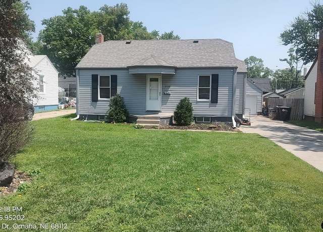 Property at 2728 Sharon Dr, Omaha, NE 68112, 3 beds, 3 baths