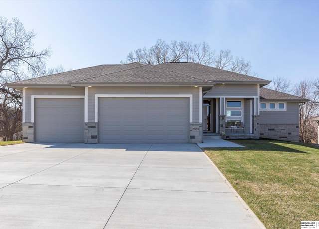 Property at 16015 Zac Ln, Bennington, NE 68007, 3 beds, 3 baths