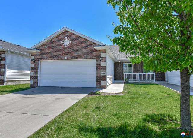 Property at 8260 S Tularosa Ln, Lincoln, NE 68516, 2 beds, 2.5 baths