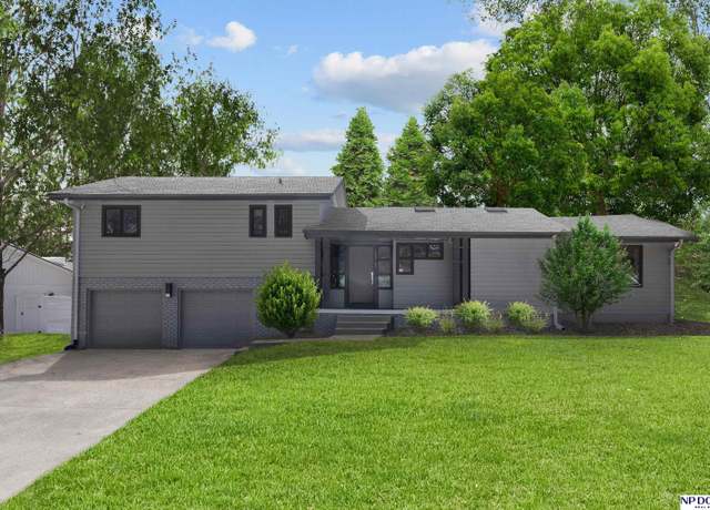Property at 10615 Martha St, Omaha, NE 68124, 4 beds, 3 baths