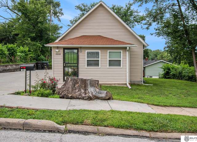 Property at 2018 N 35th St, Omaha, NE 68111, 1 bed, 1 bath