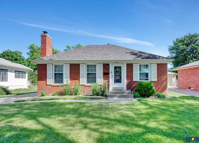 Property at 6938 Ballard Ave, Lincoln, NE 68507, 2 beds, 2 baths