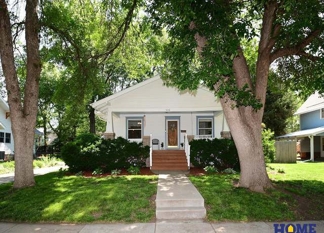 Property at 1316 N 40th St, Lincoln, NE 68503, 3 beds, 1.5 baths