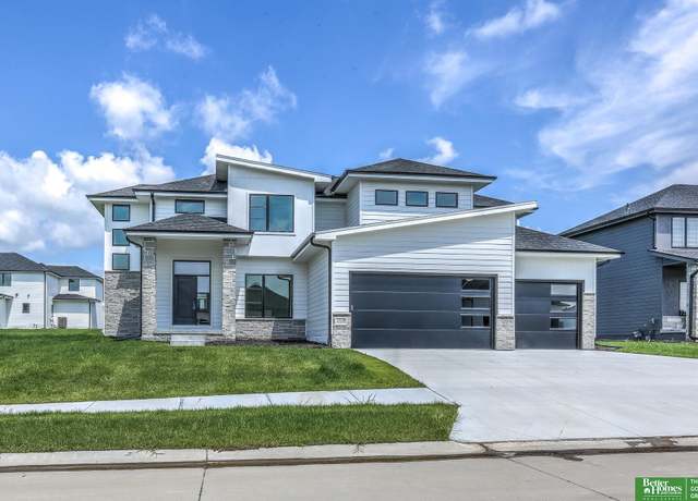 Property at 21120 Arlington St, Elkhorn, NE 68022, 5 beds, 4.5 baths