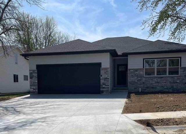 Property at 1107 17 Ave, Plattsmouth, NE 68048, 4 beds, 3 baths