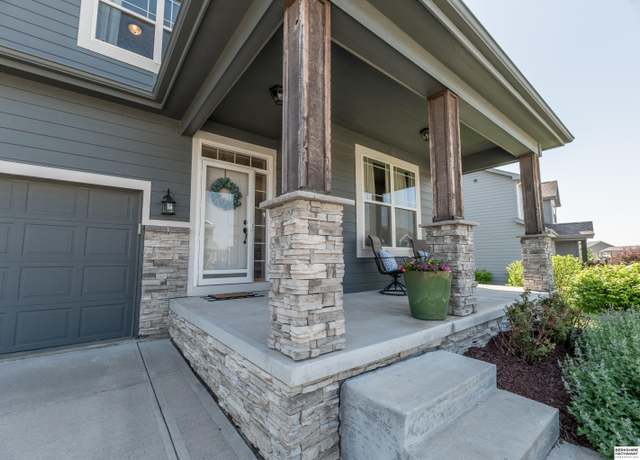 Property at 7031 S 184th St, Omaha, NE 68136, 4 beds, 3.5 baths