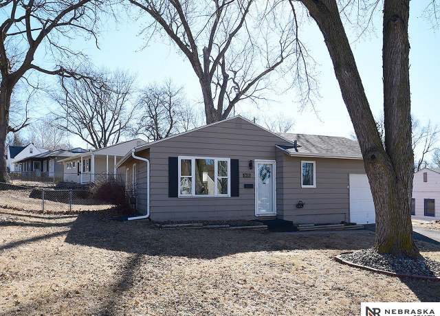 Property at 3305 S 48th St, Omaha, NE 68106, 3 beds, 1 bath