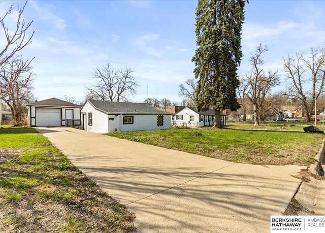 Property at 4156 N 61st St, Omaha, NE 68104, 1 bed, 1 bath