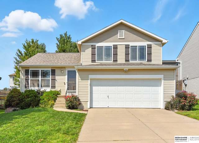 Property at 15410 Clay St, Bennington, NE 68007, 3 beds, 2 baths