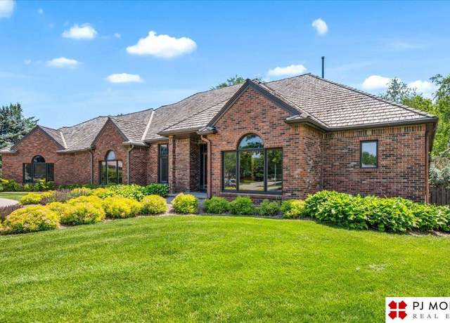 Property at 733 N 157th Cir, Omaha, NE 68118, 5 beds, 5 baths