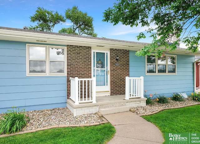 Property at 1800 N Clarmar Ave, Fremont, NE 68025, 3 beds, 2 baths