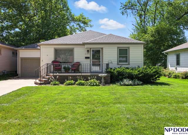 Property at 2153 N D St, Fremont, NE 68025, 2 beds, 1.5 baths