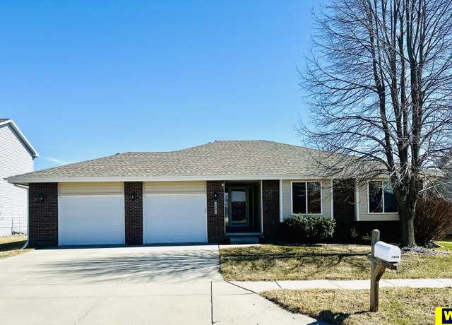 Property at 1404 Voss Dr, Blair, NE 68008, 3 beds, 2.5 baths
