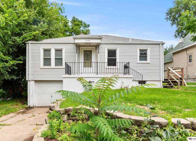 Property at 4558 Charles St, Omaha, NE 68104, 2 beds, 1 bath