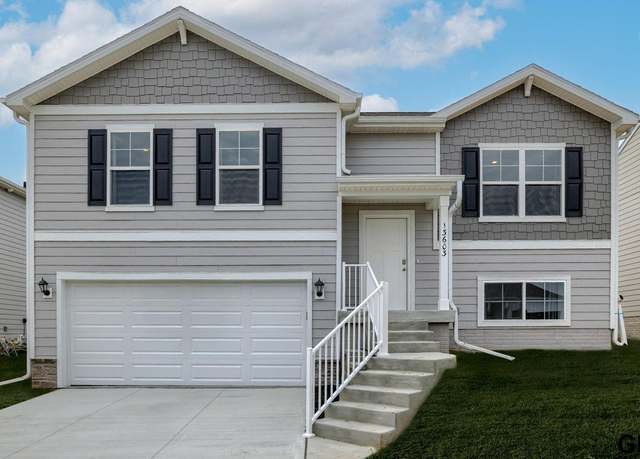 Property at 13615 Whitmore St, Omaha, NE 68142, 4 beds, 3 baths