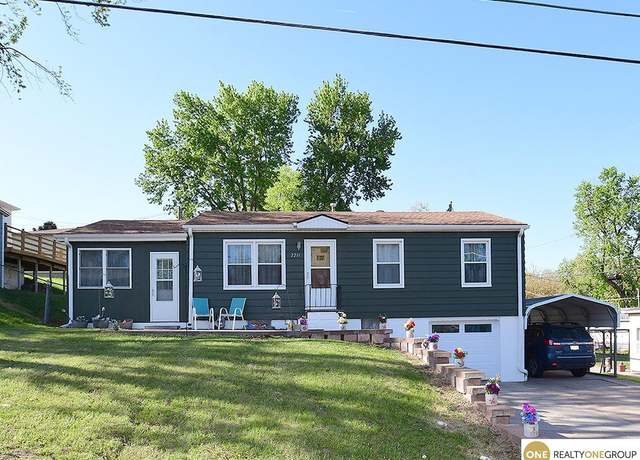Property at 2211 Gertrude St, Bellevue, NE 68147, 3 beds, 2 baths