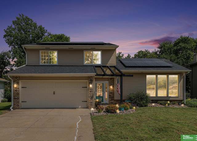 Property at 807 Bluff St, Bellevue, NE 68005, 3 beds, 2.5 baths