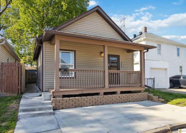 Property at 2619 Rees St, Omaha, NE 68105, 2 beds, 1 bath