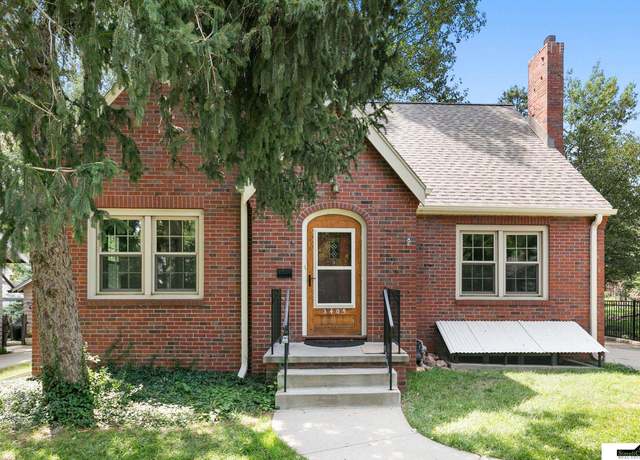 Property at 3405 M St, Lincoln, NE 68510, 3 beds, 2 baths