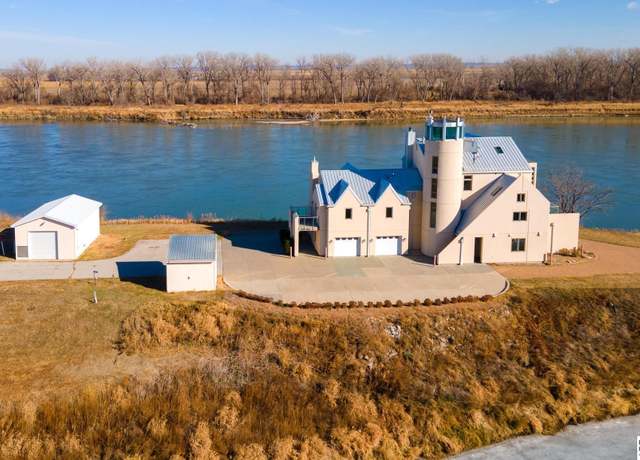 Property at 20636 Chippewa Cree Ln, Herman, NE 68029, 4 beds, 3.5 baths