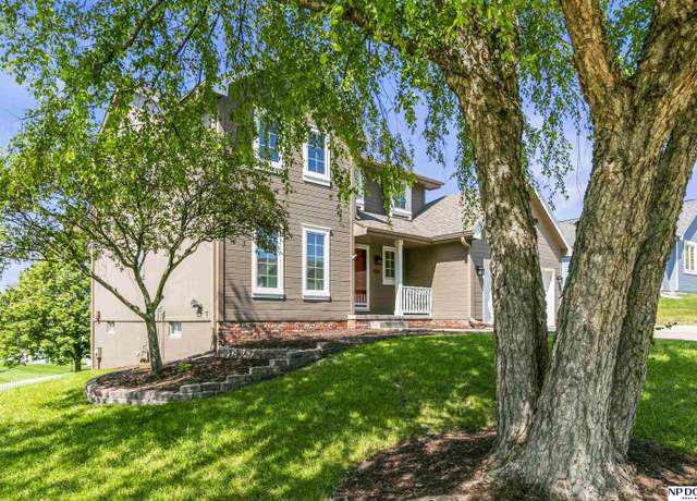 Property at 16011 Lindenwood Cir, Bennington, NE 68007, 4 beds, 3.5 baths